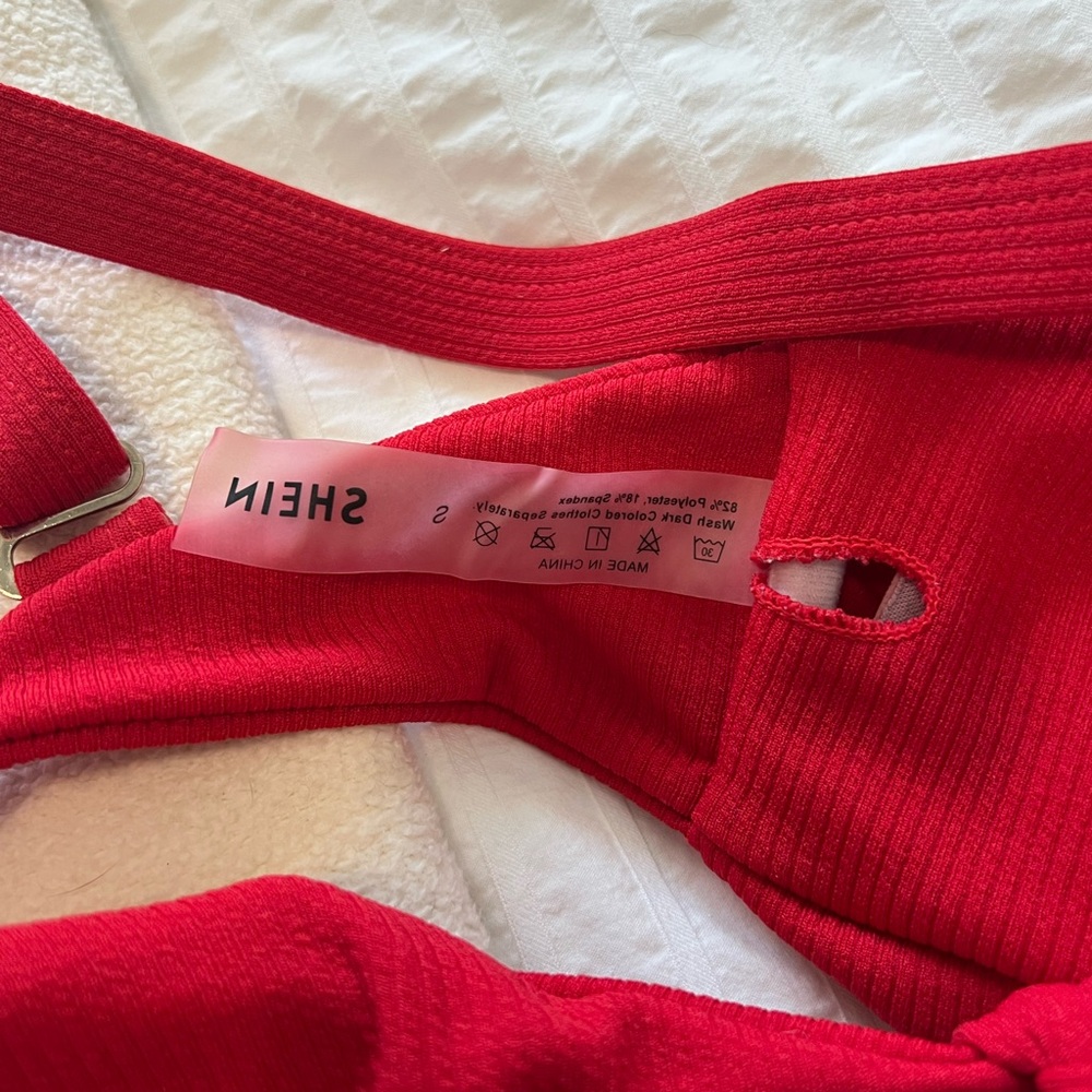 Red Bikini Set - Picture 3 of 4